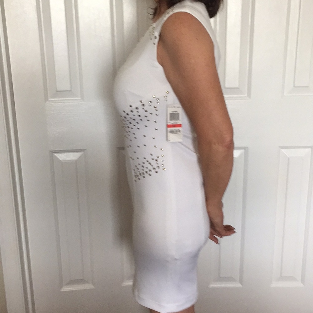 Dress - Picture 4 of 5